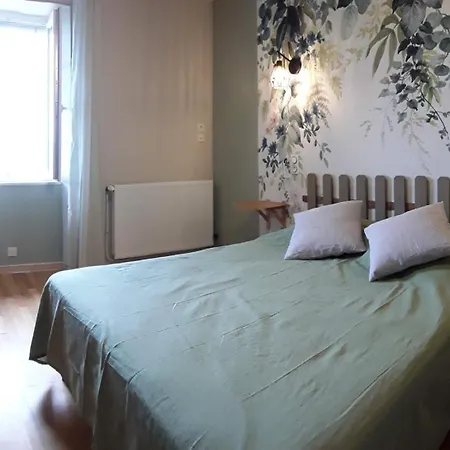 Chez Nathalie, A L'ancienne Ecole! *